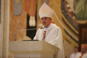 biskup robert chrząszcz